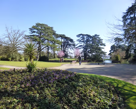P1140740 Jardin du Trocadéro créé en 1823 par Louis XVIII pour le divertissement des Enfants de France...