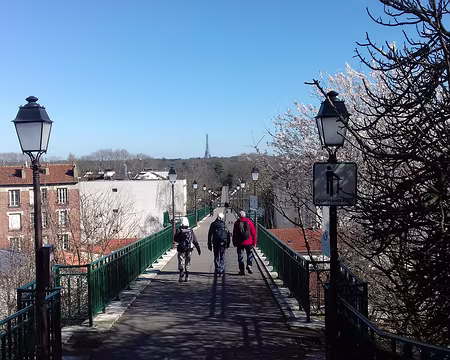 039 La passerelle de l’Avre est un pont-aqueduc au-dessus de la Seine qui relie la ville de Saint-Cloud au Bois de Boulogne (Paris)