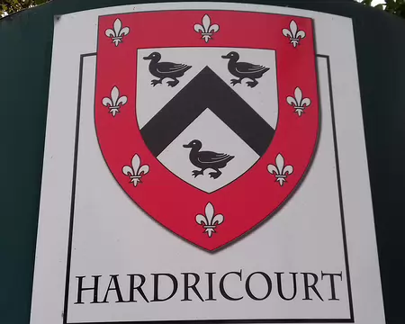 006 Le blason d’Hardricourt : canettes et fleurs de lys