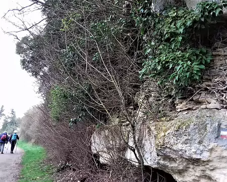 007 Le GR 2, appelé «le sentier de la Seine» (Dijon – Le Havre), traverse le parc naturel régional du Vexin du SE au NO