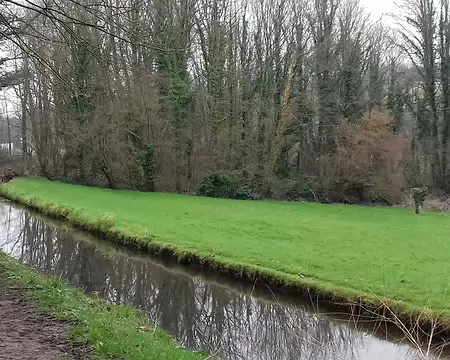 021 La Montcient, longue de 11 km, est un sous-affluent de la Seine