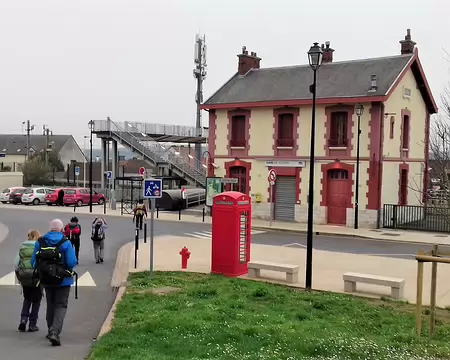 050 Merci Nicole et Bernard pour cette belle randonnée printanière dans le parc naturel du Vexin