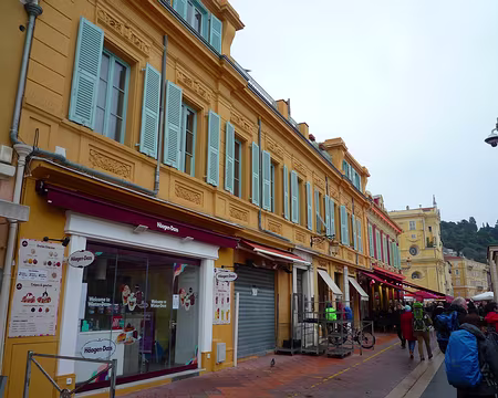 P1300129 Cours Saleya et marché aux fleurs