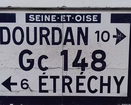 025 Ancien panneau routier