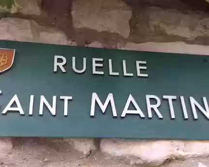 005 La ruelle Saint-Martin, à Mareil-sur-Mauldre, vers l’église du même nom