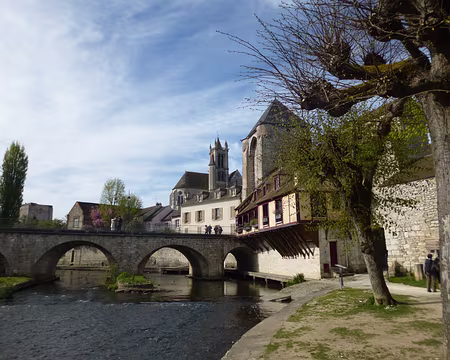 P1150078 Le pont sur le Loing