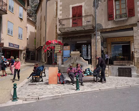 333_DSCF0277 En attendant le taxi du retour