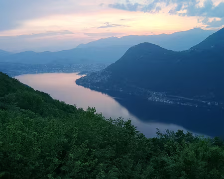 IMG_20220513_205624 Coucher de soleil à Lanzo d'Intelvi