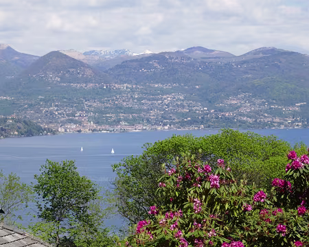 Lac Majeur. Au loin, Verbania. Au fond, Verbania