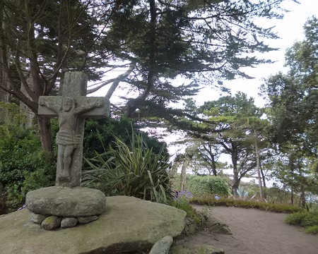 P1150144 Calvaire installé en 1860 provenant de la Chapelle Sainte-Anne