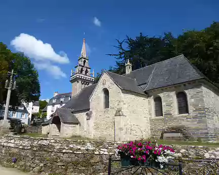 P1150185 Eglise Saint-Guénolé, XVIIè s. et le calvaire, Locquénolé