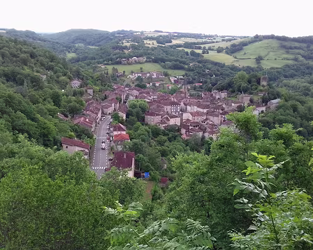 028 Vue du village depuis le belvédère de la Croix, près de l’antenne (altitude 311 m)