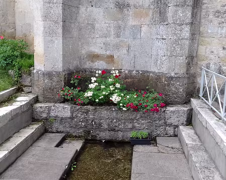 042 L’autre source du Livron se trouve sous l’église