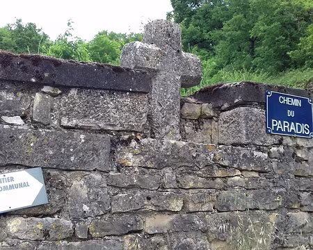 051 par le sentier du Paradis