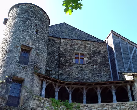 137 La Maison du Gouverneur (XIII-XVème siècle), vue de la rue du Château. Entièrement restaurée en 2017-2019, elle abrite un Centre d’Interprétation de...
