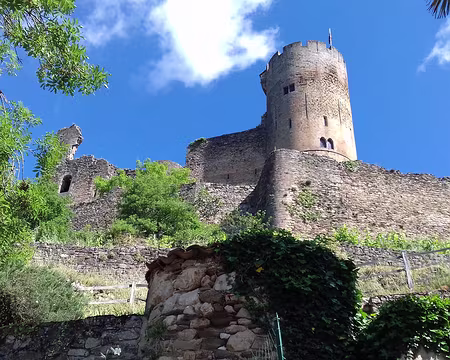 140 A la Révolution, la forteresse, vendue comme bien national, a servi de carrière de pierres