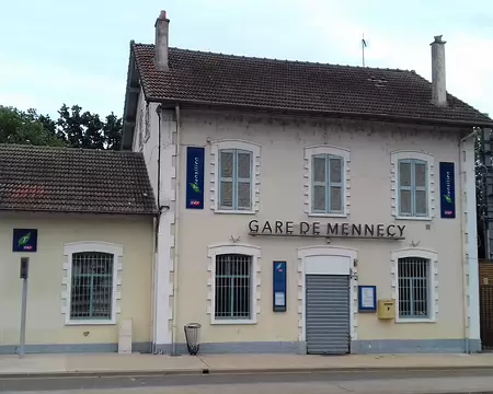 001 Départ de Mennecy pour une boucle de 17 km dans les marais de l’Essonne, anciens sites d’exploitation de la tourbe au XIXème siècle, classés Espaces naturels...