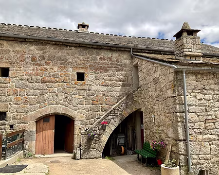 IMG_1485 ferme à Finiels