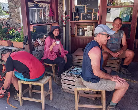 120 Pause café à Guils de Cerdagna.