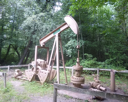 P1150339 Ancien puits du gisement de Chailly