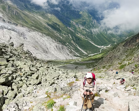 20220726-11h29m04s-XLA02193-V3b Montée de la fenêtre d'Arpette avec le glacier du Trient.