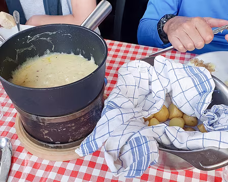 20220726-19h18m26s-20220726_191826-V3 une fondue pour reprendre des forces