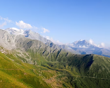 20220727-20h11m30s-P1130167-V3 Grand Combin (4313m) et Mont Vélan (3722m).