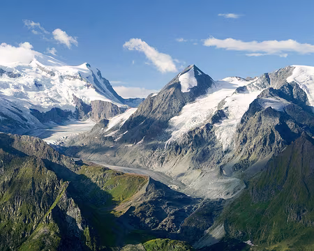 20220729-08h30m56s-P1130286-V3 Grand Combin, Glacier de Corbassière et Petit Combin.