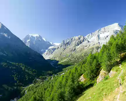 20220731-09h10m20s-P1130522-V3 Val d'Arolla avec le Mont Collon (3637m) et la Pigne d'Arolla (3787m).