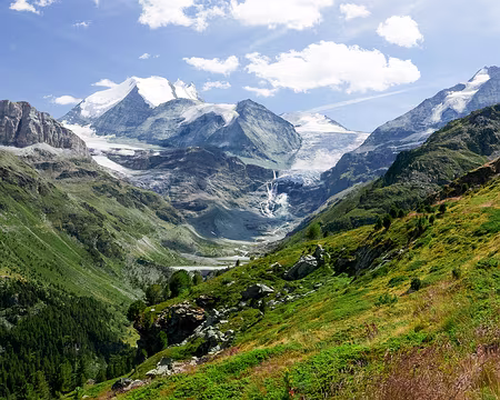 20220802-15h28m02s-P1130747-V3 Vue sur le Bishorn (4151m) et le Weisshorn (4505m) avec le Turtmanngletschär, le Brunegggletschär puis le Turtmannsee.