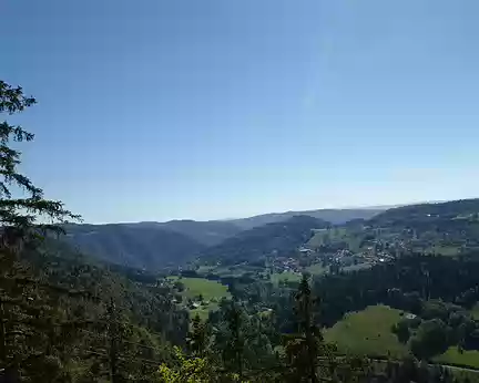 DSC09740 Vue depuis le belvedère de la Luette