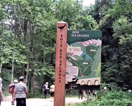 023 Le Bois des Arcades à Buc