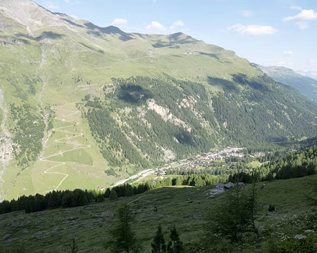 20220703-09h19m02s-XLA02025-V3 Vue de Zinal