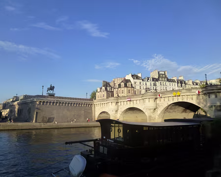 P1150436 Le Pont Neuf (1607). Merci à Marylise