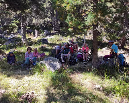 IMG_20220823_151454 Une célébrité protège son image au centre de la photo