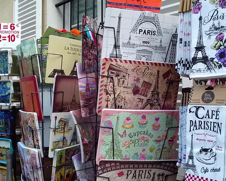 032 Souvenirs de Paris