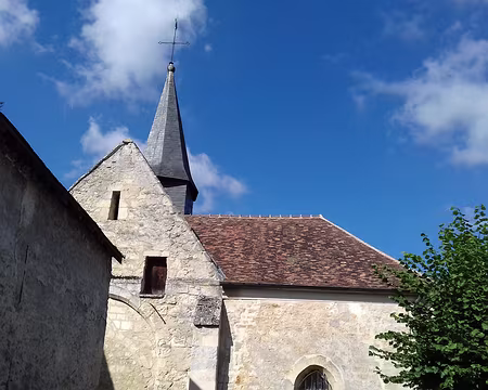 012 L’église Saint-Sauveur dans la Grande Rue d’Hédouville