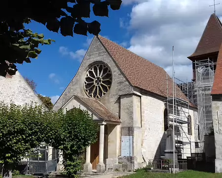 028 Le portail occidental et la rosace (XIIIème siècle) de l’église Saint-Martin à Labbeville
