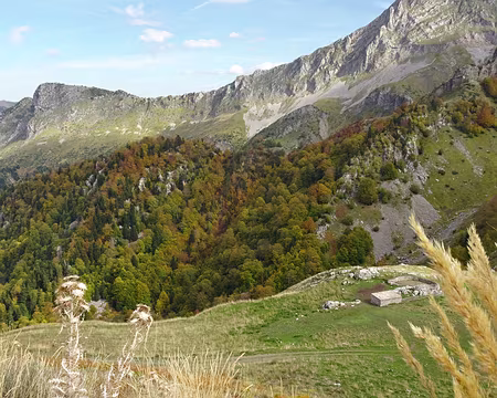 DSC00245 Bergerie, point de départ d'une descente très scabreuse, hors sentier