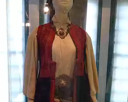 DSC00321 Musée municipal de Ioaninna: costume traditionnel