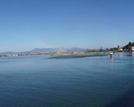 DSC00332 Décollage d'un avion en bout de piste