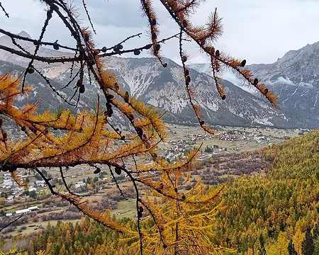 031 Vers l'est, Roubion et le Col de l'Echelle.