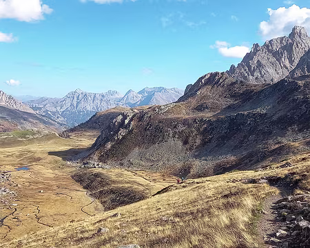 148 La redescente au dessus du Châtelard.