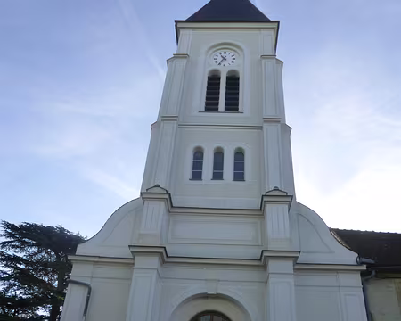 P1150839 Eglise St-Barthélémy (XVIIè s.), clocher datant de 1860, Germigny-l'Evêque