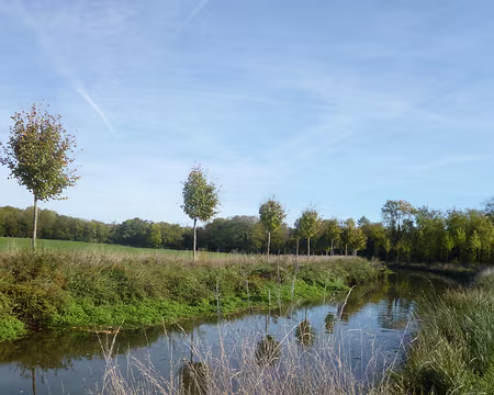P1150849 Le canal de l'Ourcq à Varreddes