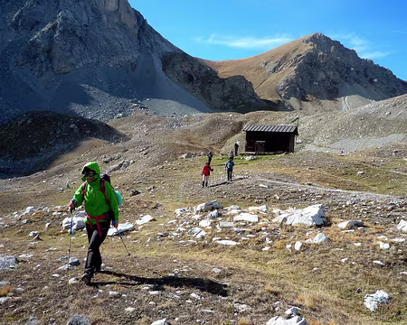 P1310915 Et c'est reparti pour le dernier assaut vers le sévère col d'Enchiaussa (2730 m)