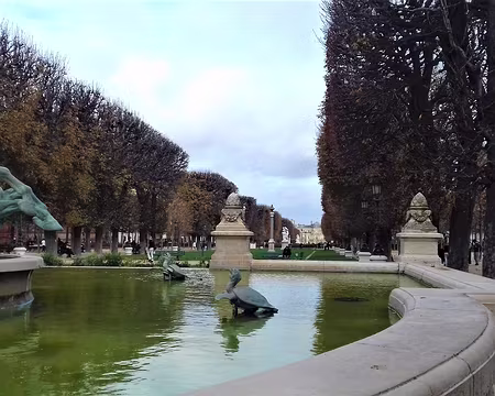 045 Vue de l’esplanade tracée le long du méridien de Paris en direction du jardin du Luxembourg