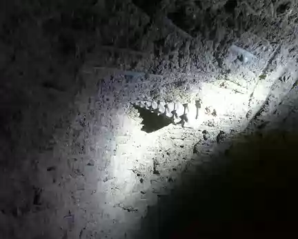 P1160143 Visite de la Cave aux coquillages taillée dans les sables du lutécien datant de 45 millions d'années