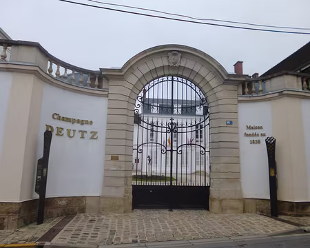 P1160177 Maison de Champagne à Aÿ