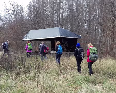 021 L’abri Poulain, à proximité de l’étoile du Tronchet, est le lieu idéal pour un pique-nique très convivial avec galettes des rois